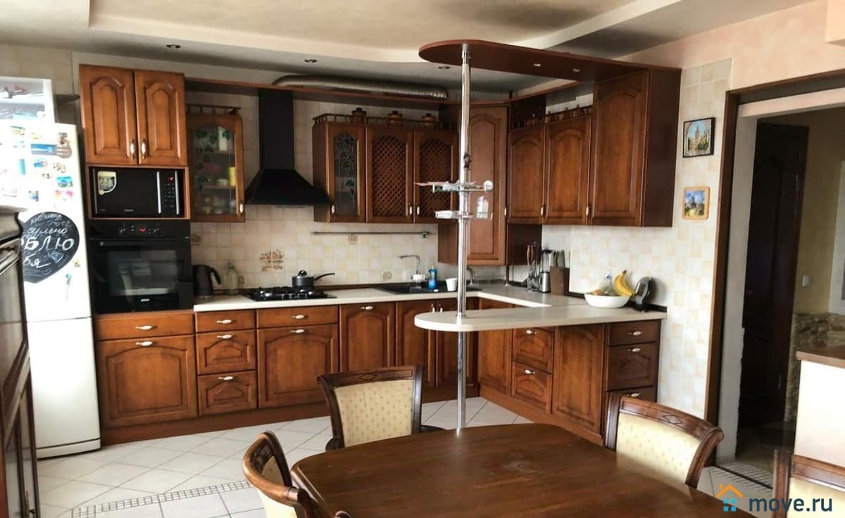 3-комн. квартира, 104 м²
