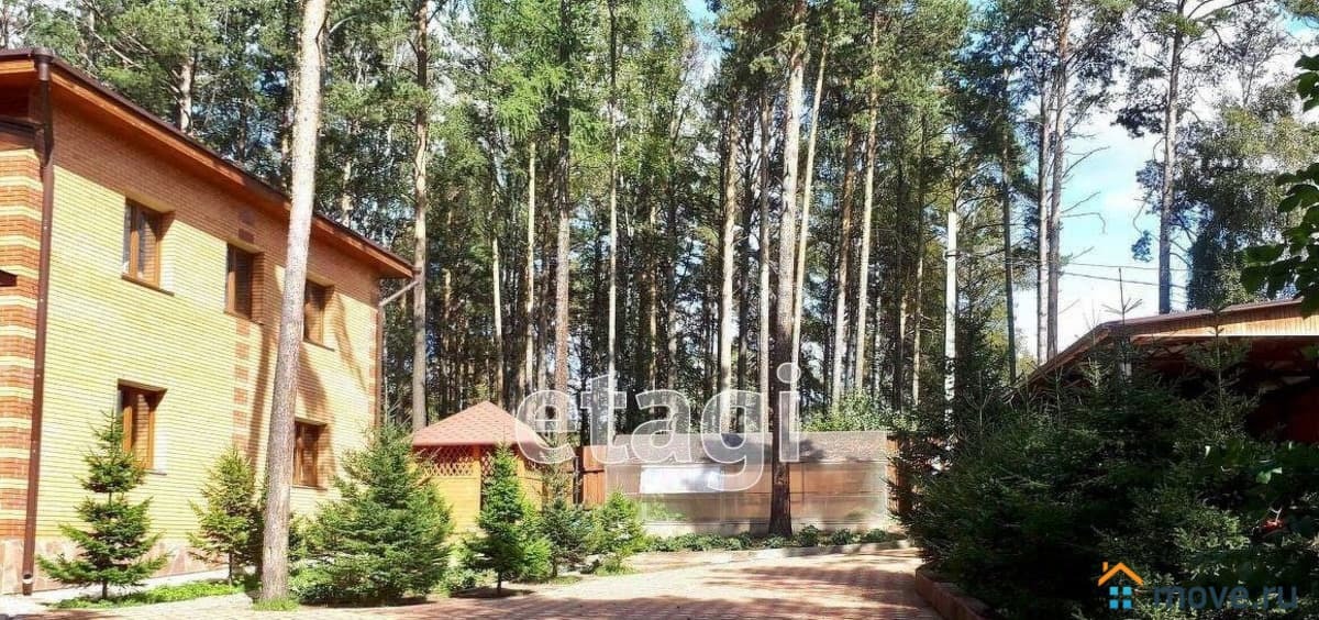 дом, 284 м², 10.9 сотки