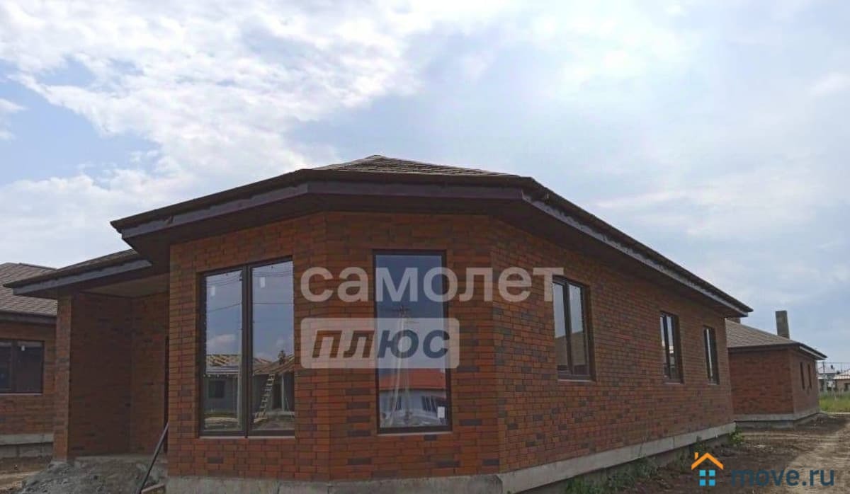 дом, 130 м², 10 соток