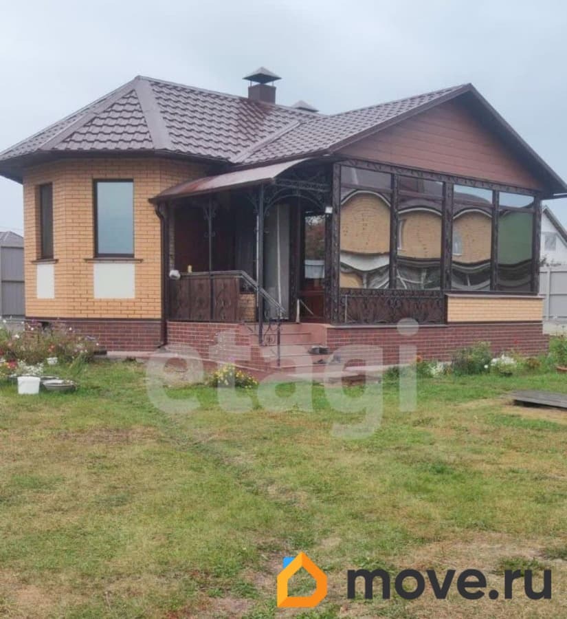 дом, 220 м², 25 соток