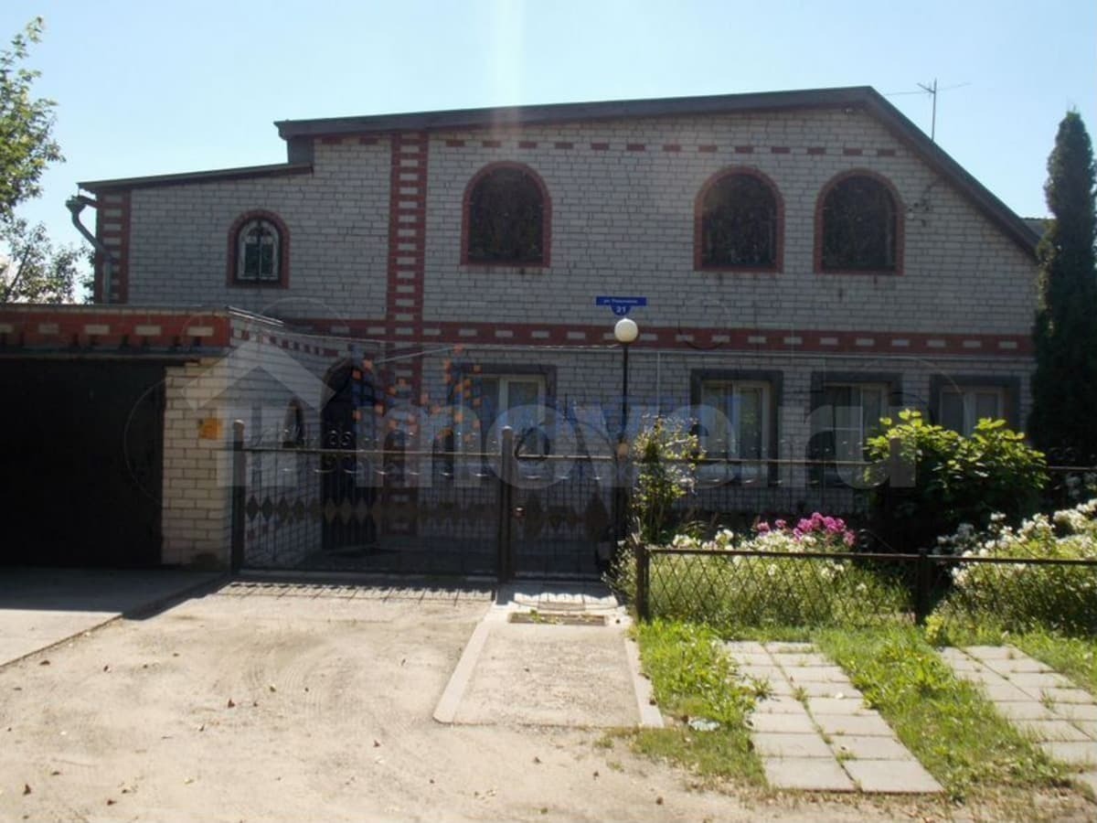 дом, 175 м², 5.5 сотки