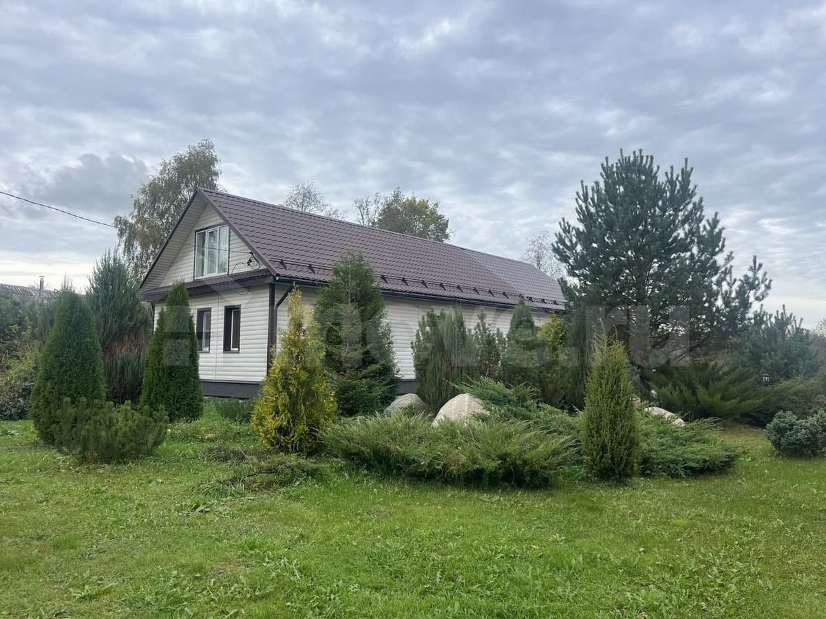 дом, 100 м², 15 соток