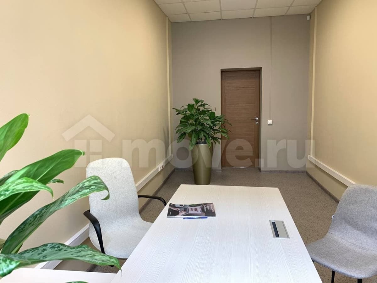офис, 16.8 м²