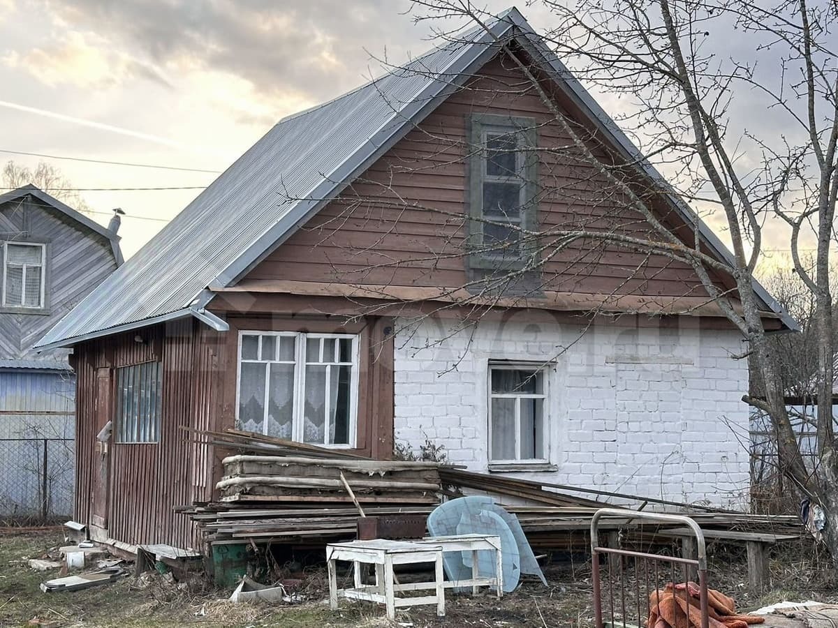 дача, 40 м², 6 соток