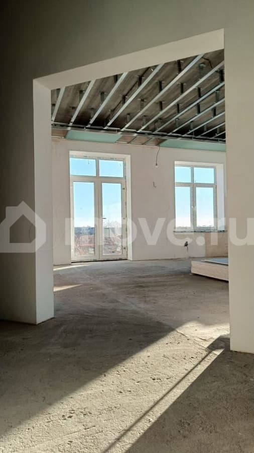 дом, 250 м², 25 соток