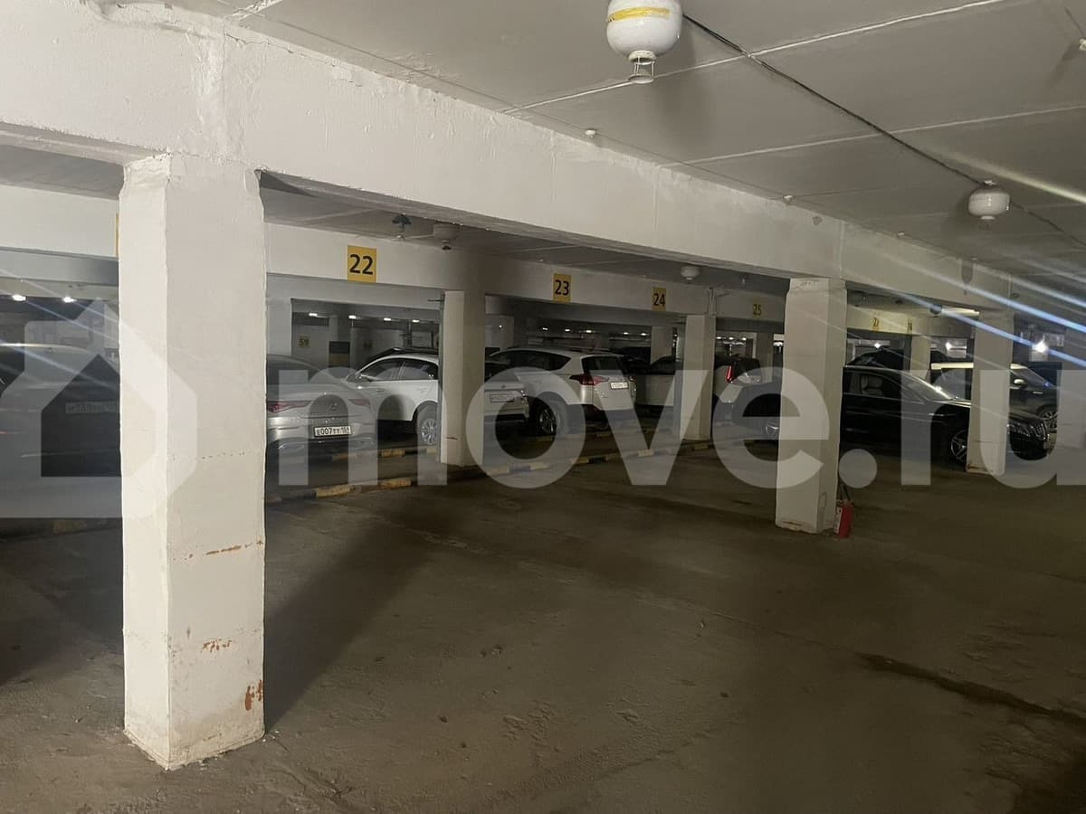 машиноместо, 18 м²