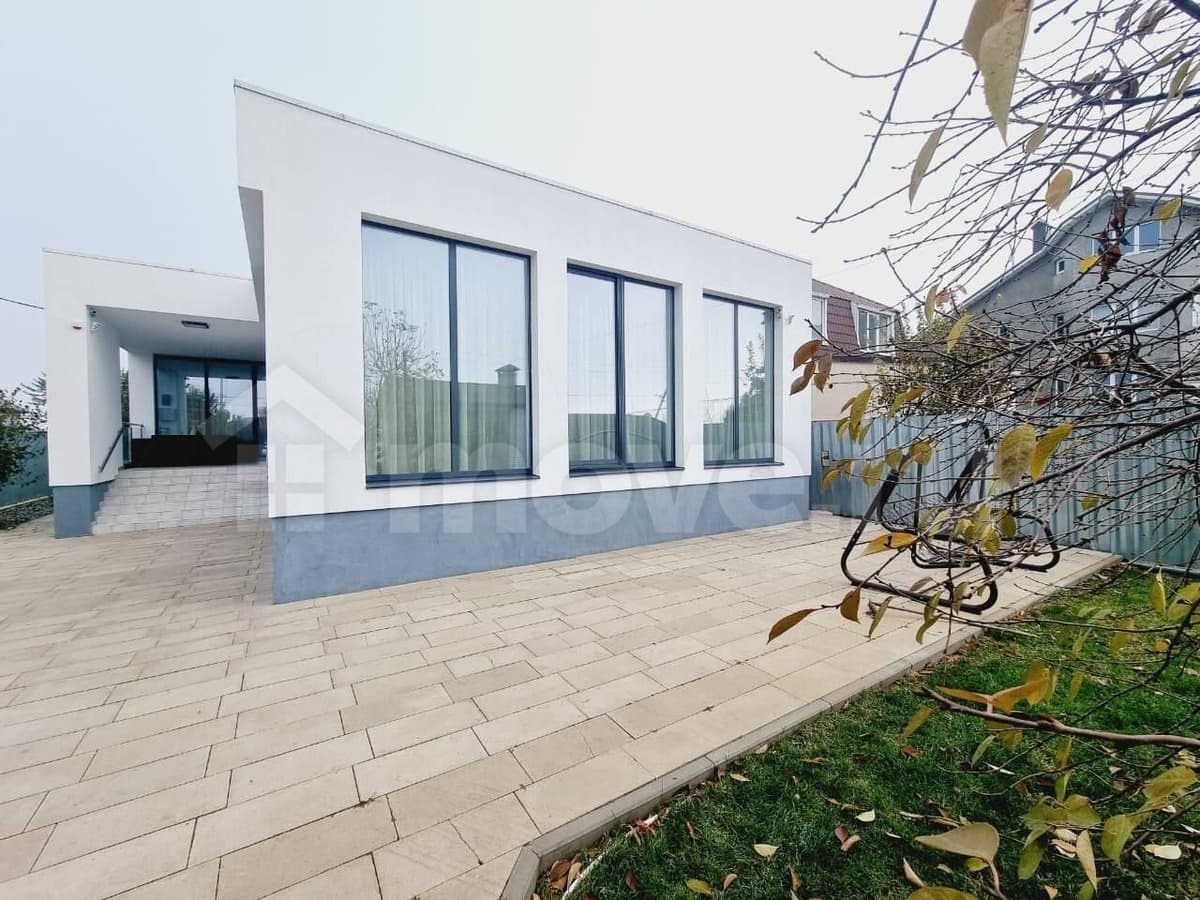 дом, 262.5 м², 9.2 сотки