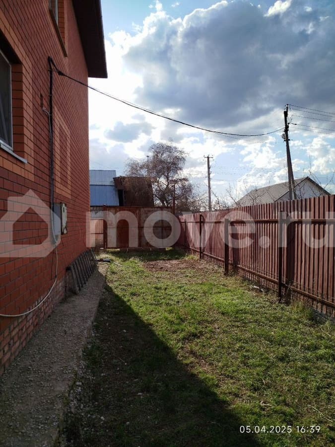 дом, 150 м², 6 соток