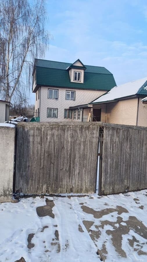 дом, 288 м², 6 соток