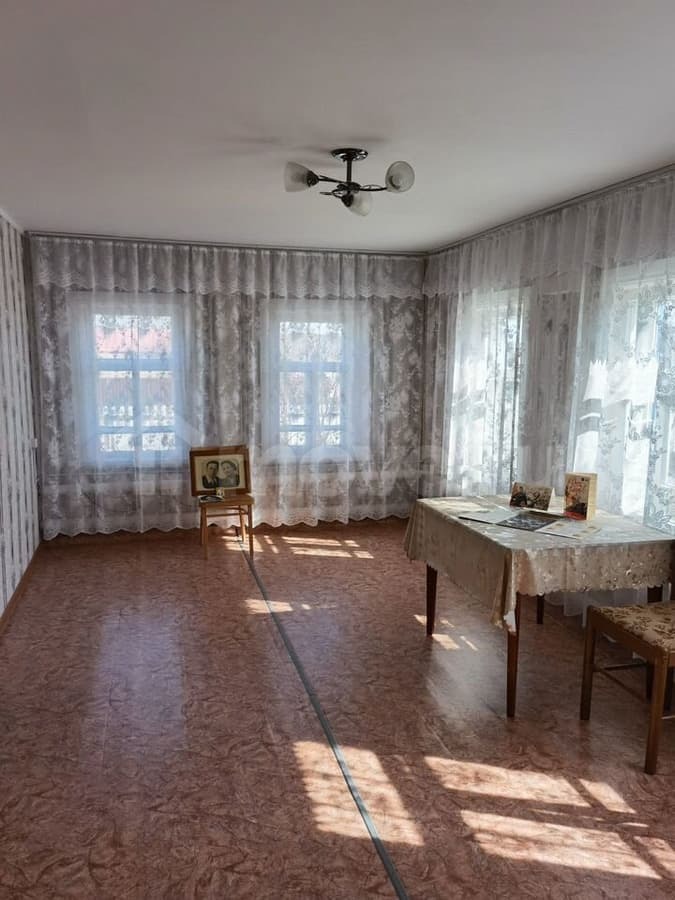 дом, 100 м², 15 соток