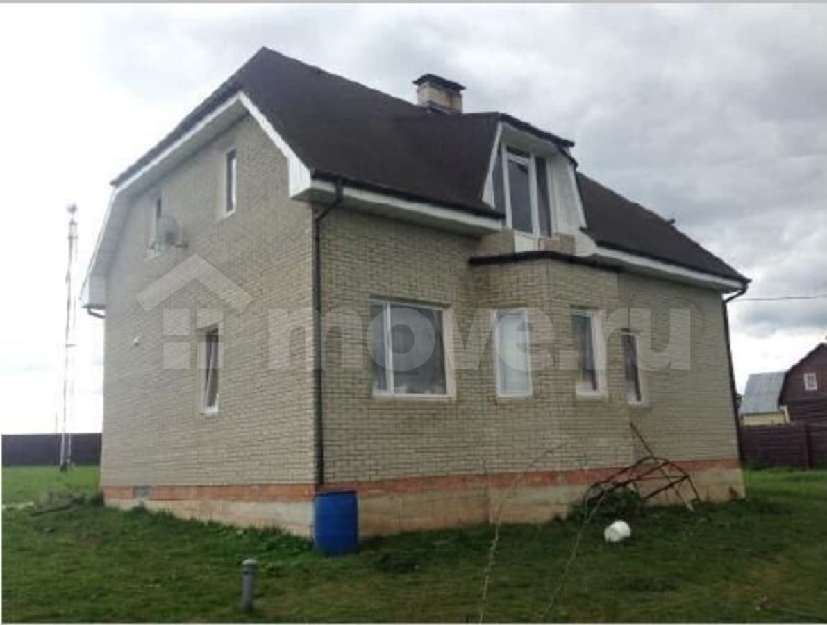 дом, 165.4 м², 15 соток