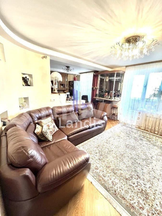 3-комн. квартира, 81.1 м²